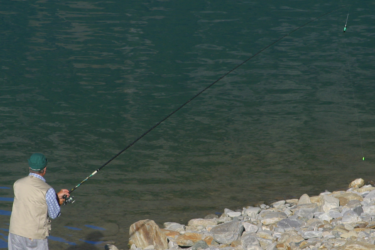 Fishing directly in the Vernag reservoir