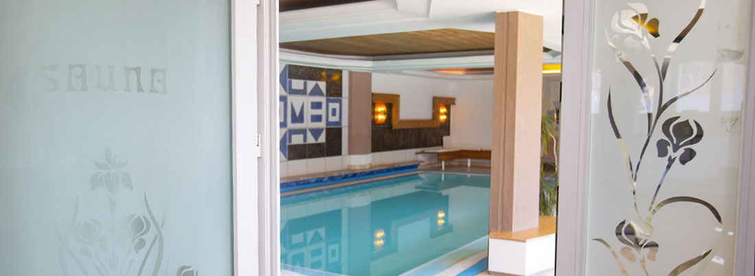 Indoor swimming pool - Hotel Vernagt