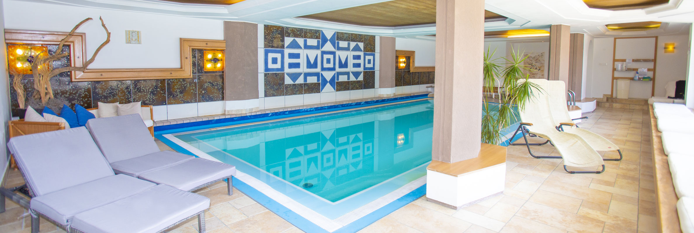 Indoor swimming pool - Hotel Vernagt